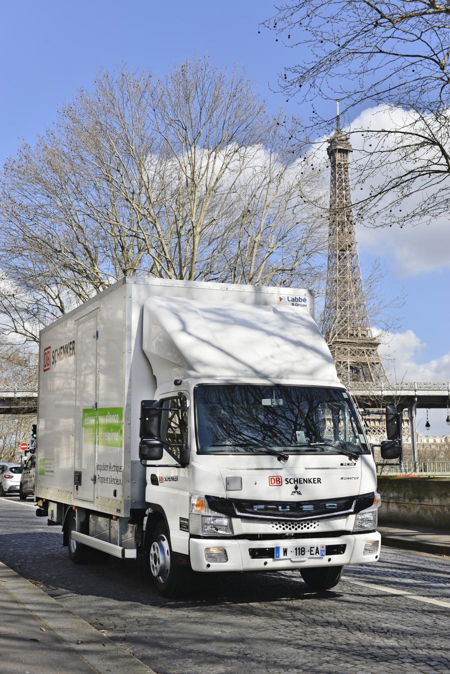  Mitsubishi Fuso eCanter 7C18 2019 года  (FR) (фото 2 из 3)